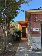 1305 Ravenwood Dr in Mansfield, TX - Building Photo - Building Photo