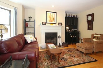 211 W Newton St, Unit 2 in Boston, MA - Building Photo - Building Photo