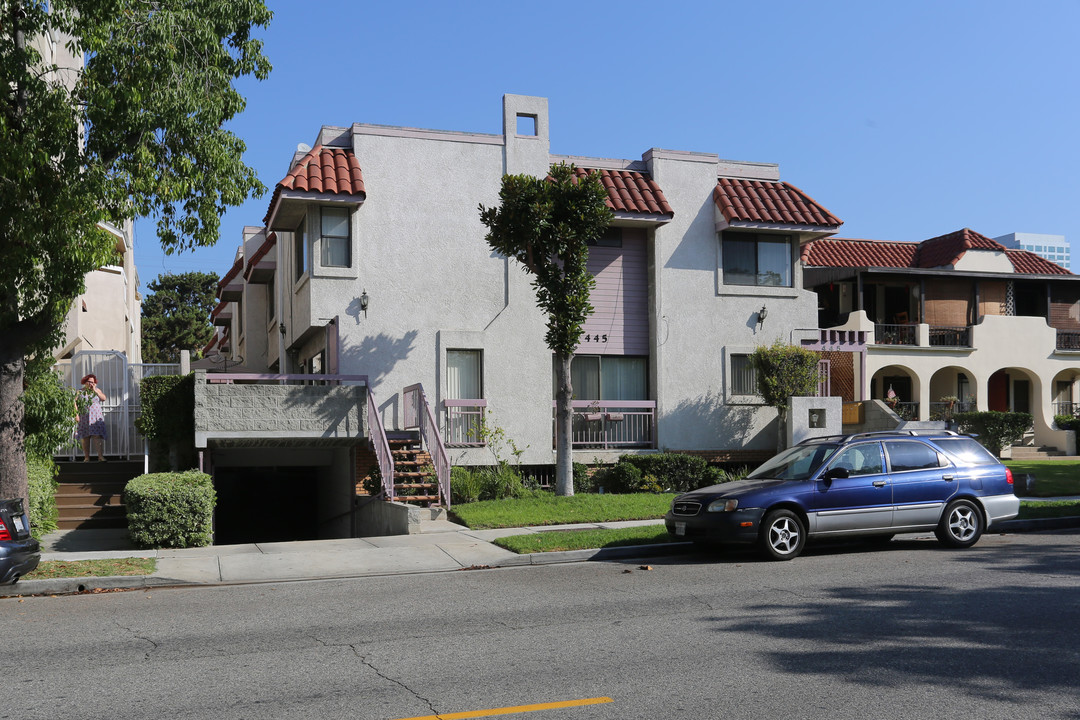 445 W Lexington Dr in Glendale, CA - Building Photo