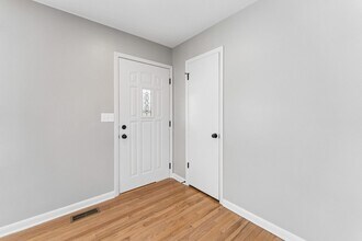 7922 Himebaugh Ave in Omaha, NE - Building Photo - Building Photo