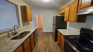 1150 Micha Way in Madison, GA - Building Photo - Building Photo