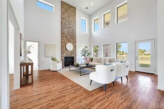 22926 Spellbrook Bend Ln in Richmond, TX - Foto de edificio - Building Photo