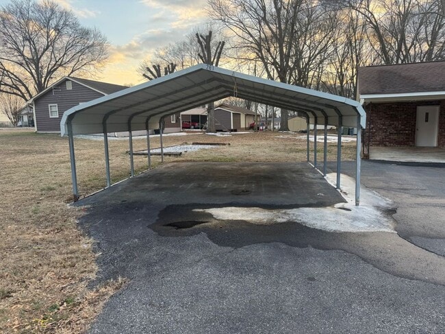 261 oak circle in Boiling Springs, SC - Foto de edificio - Building Photo