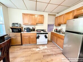 1572 Tremont St in Boston, MA - Building Photo - Building Photo