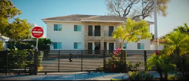 property at 106 SE 9th Ct