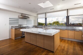 234 W Newton St in Boston, MA - Building Photo - Building Photo