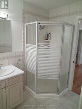 42 Stonehenge Rd in London, ON - Building Photo - Building Photo