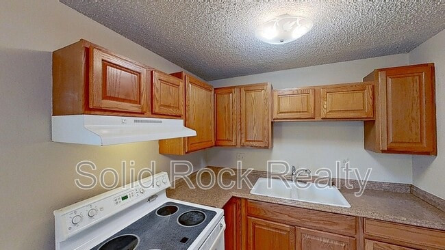 2909 Sage St in Colorado Springs, CO - Building Photo - Building Photo