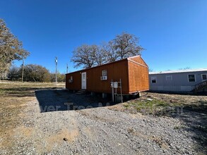 260 Lark Meadow Dr in Bridgeport, TX - Building Photo - Building Photo