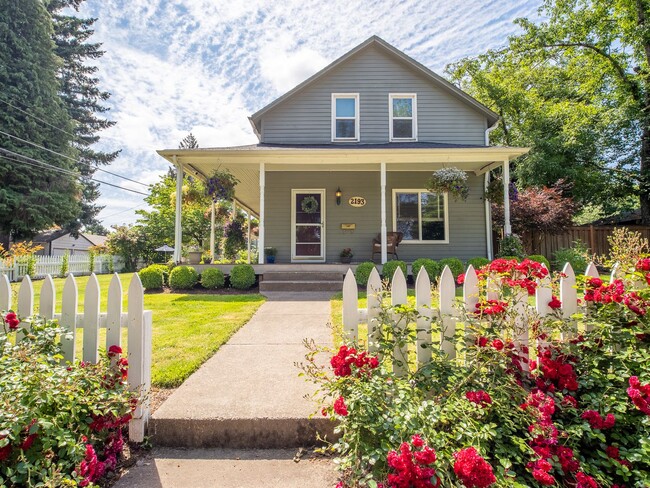 property at 2193 Willamette Falls Dr