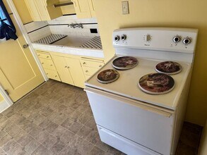 1822 Earle St in Klamath Falls, OR - Building Photo - Building Photo