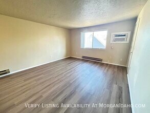 834 W 7th St in Meridian, ID - Building Photo - Building Photo
