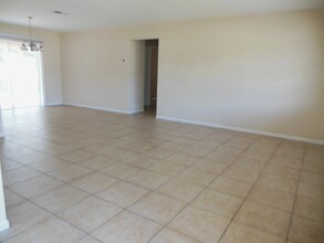 2472 Evergreen Ave in Deltona, FL - Building Photo - Building Photo