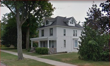 7 Unit Student Housing Near FSU in Big Rapids, MI - Building Photo - Building Photo