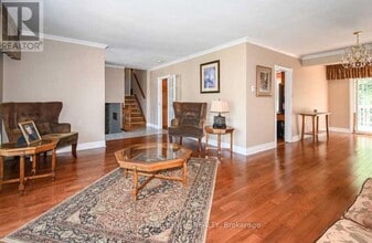 92 Bobmar Rd in Toronto, ON - Building Photo - Building Photo