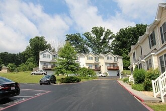 865 Camelot Ln in Harrisonburg, VA - Building Photo - Building Photo