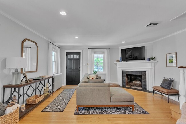 2314 Bryn Mawr Ave in Ardmore, PA - Foto de edificio - Building Photo