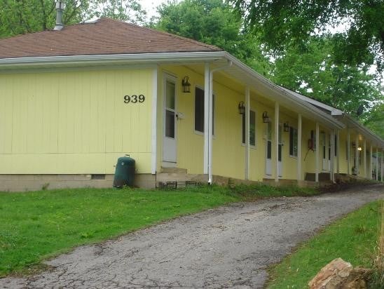 Sunny Brook Apartments in Springfield, MO - Building Photo