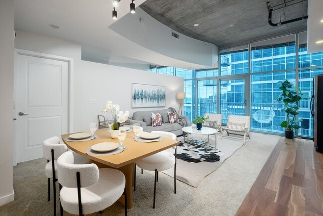 1700 Bassett St in Denver, CO - Building Photo - Building Photo