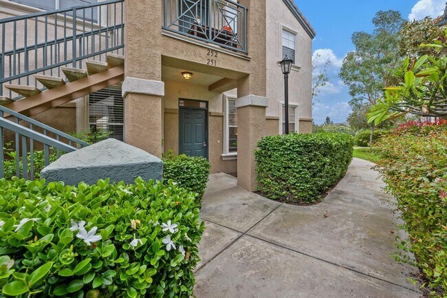 3539 Caminito El Rincon in San Diego, CA - Building Photo - Building Photo
