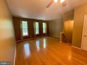 171 Barrett Pl in Alexandria, VA - Building Photo - Building Photo
