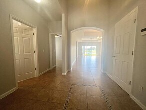 414 Fern Lake Dr in Orlando, FL - Building Photo - Building Photo