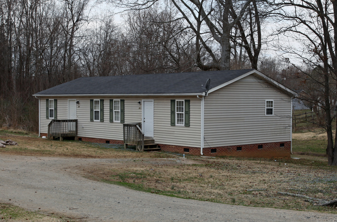 504 Orange St in Oxford, NC - Foto de edificio