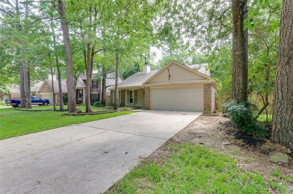 18 W Stony Bridge Ct in Spring, TX - Building Photo