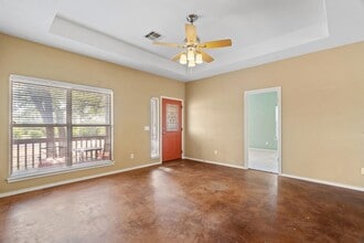 102 Ashlee Ln in Johnson City, TX - Building Photo - Building Photo