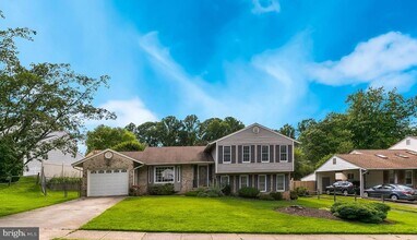 8722 Litwalton Ct in Vienna, VA - Foto de edificio - Building Photo