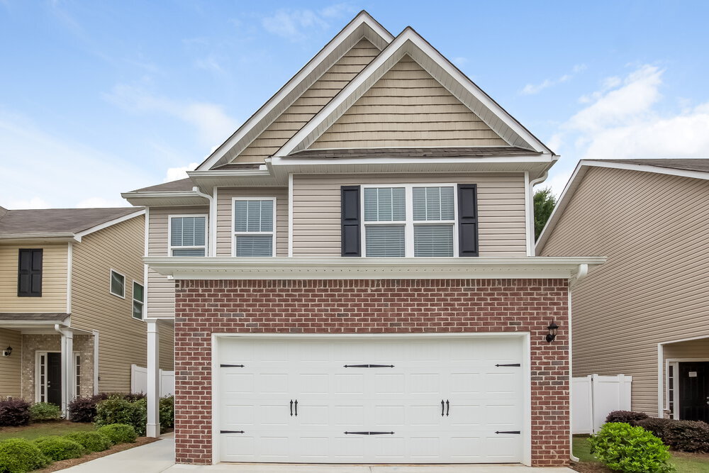 526 Hill Crest Cir in Hiram, GA - Building Photo