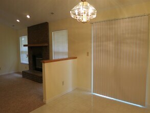 1002 Leland St in Fortville, IN - Building Photo - Building Photo