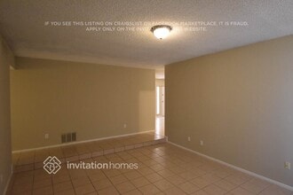 3017 N 86th Ave in Phoenix, AZ - Foto de edificio - Building Photo