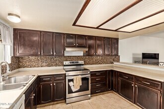 501 E Topeka Dr in Phoenix, AZ - Building Photo - Building Photo