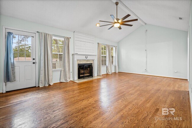 142 Appomatox Dr in Daphne, AL - Building Photo - Building Photo