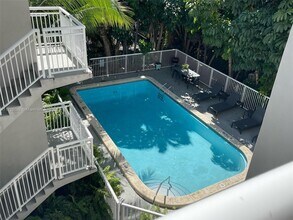 130 Mendoza Ave in Coral Gables, FL - Building Photo - Building Photo