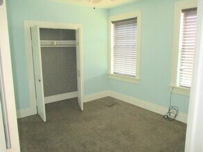 323 Boyleston St, Unit 2nd Floor in Ambridge, PA - Building Photo - Building Photo