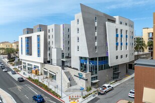 Topaz in San Diego, CA - Building Photo