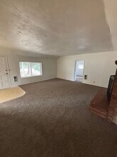 6415 SE Johnson St in Hillsboro, OR - Building Photo - Building Photo