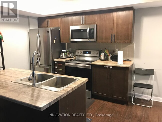 315 Eldorado Private in Ottawa, ON - Building Photo - Building Photo