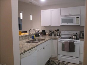 2684 Kings Lake Blvd, Unit 203 in Naples, FL - Building Photo - Building Photo