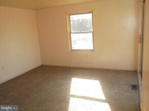 51 Ed Turner Ln-Unit -#4 in Harpers Ferry, WV - Building Photo - Building Photo