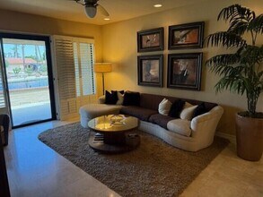 28 La Cerra Dr in Rancho Mirage, CA - Building Photo - Building Photo