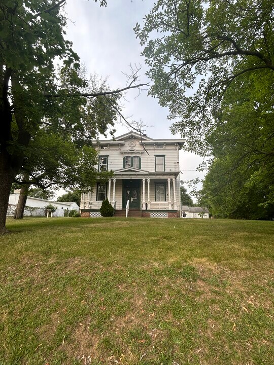 1530 Pennington Rd, Unit Apt D in Trenton, NJ - Building Photo