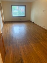 8223 W North Ave, Unit Unit 3 in Wauwatosa, WI - Building Photo - Building Photo