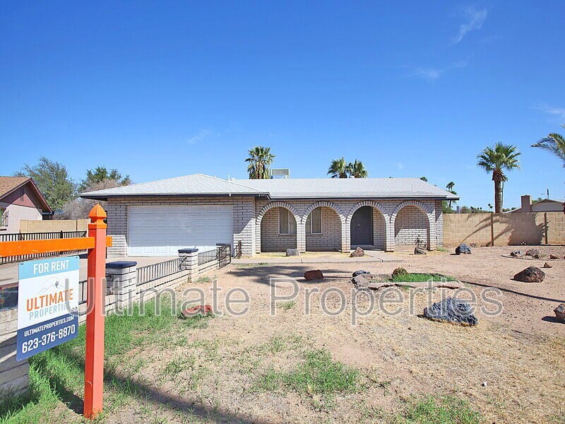 8445 N 47th Dr in Glendale, AZ - Building Photo