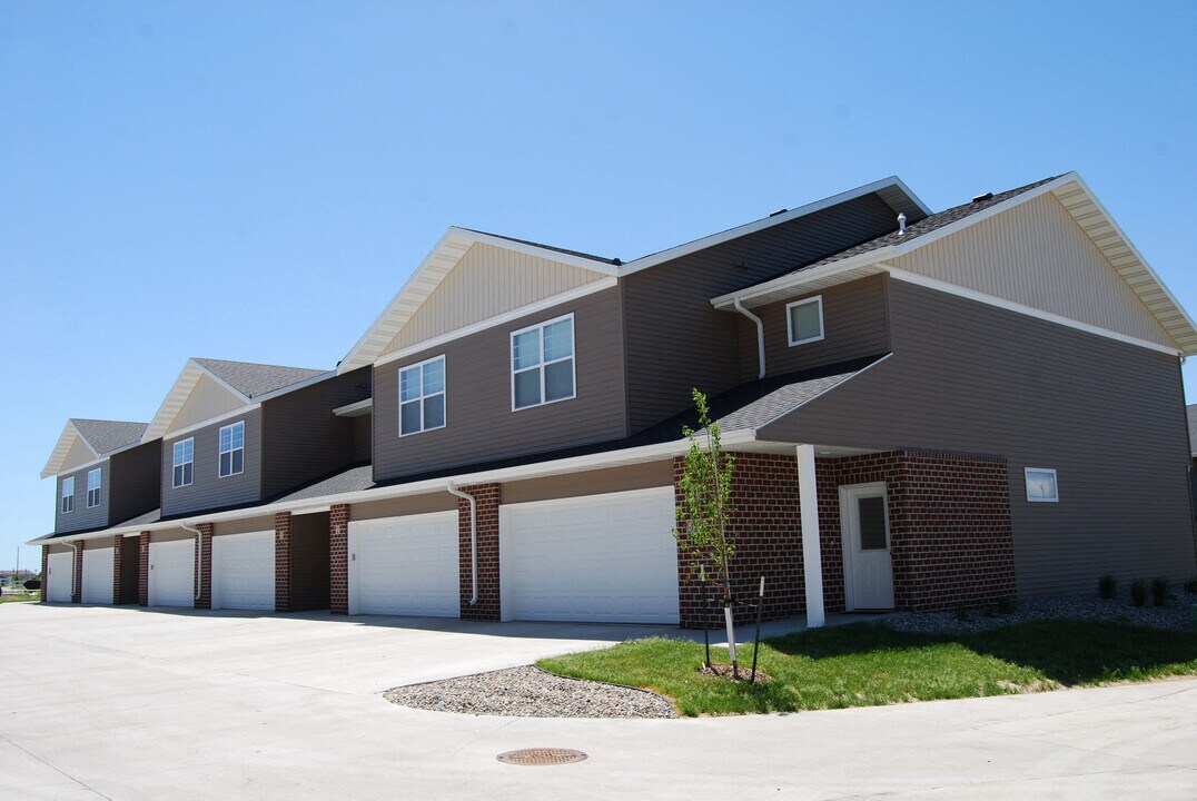 Diamond Creek in West Fargo, ND - Foto de edificio