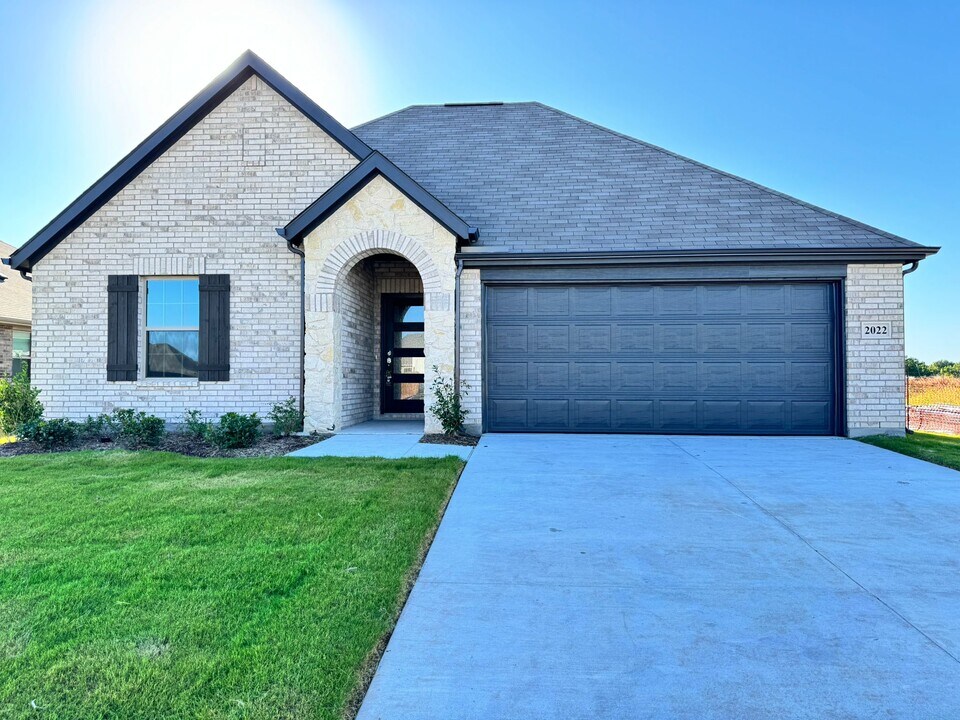 2022 Sycamore Ridge Trl in Van Alstyne, TX - Building Photo