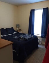 362 Riverside Dr, Unit 2 in Augusta, ME - Building Photo - Building Photo