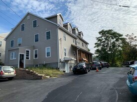 2152 12th St in Troy, NY - Building Photo